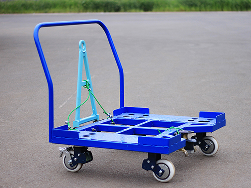 輪子明(míng)澤藍白(bai)6寸萬向(xiàng)帶刹車(che)